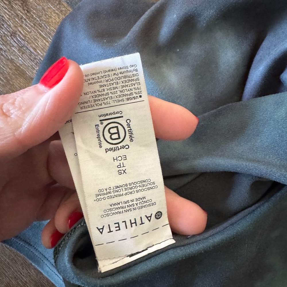 Athleta Conscious Crop Limited edition marine dark tie dye color - Picture 4 of 5